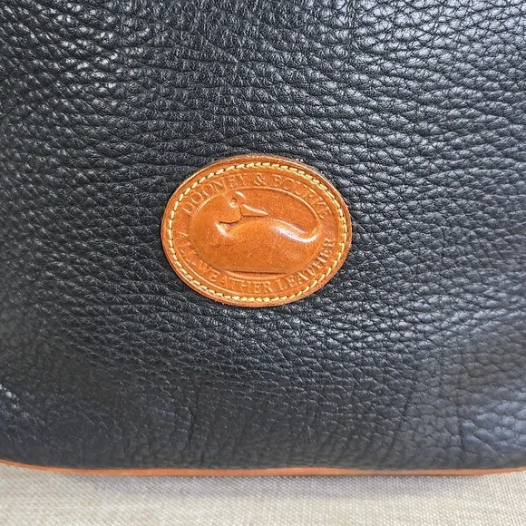 Vintage Dooney & Bourke Black Leather Bucket Shoulder Bag - Picture 3 of 12